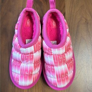 New UGG Pink and White Slippers